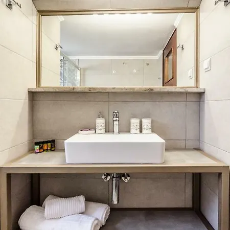Apartment Casa Ithomi *